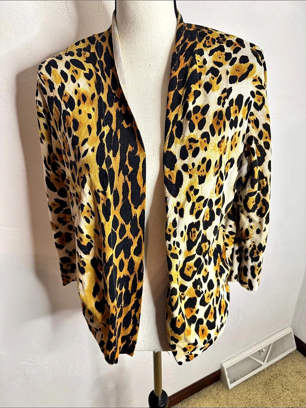 chico's Animal Print Open Front Jacket XL Like New size 3